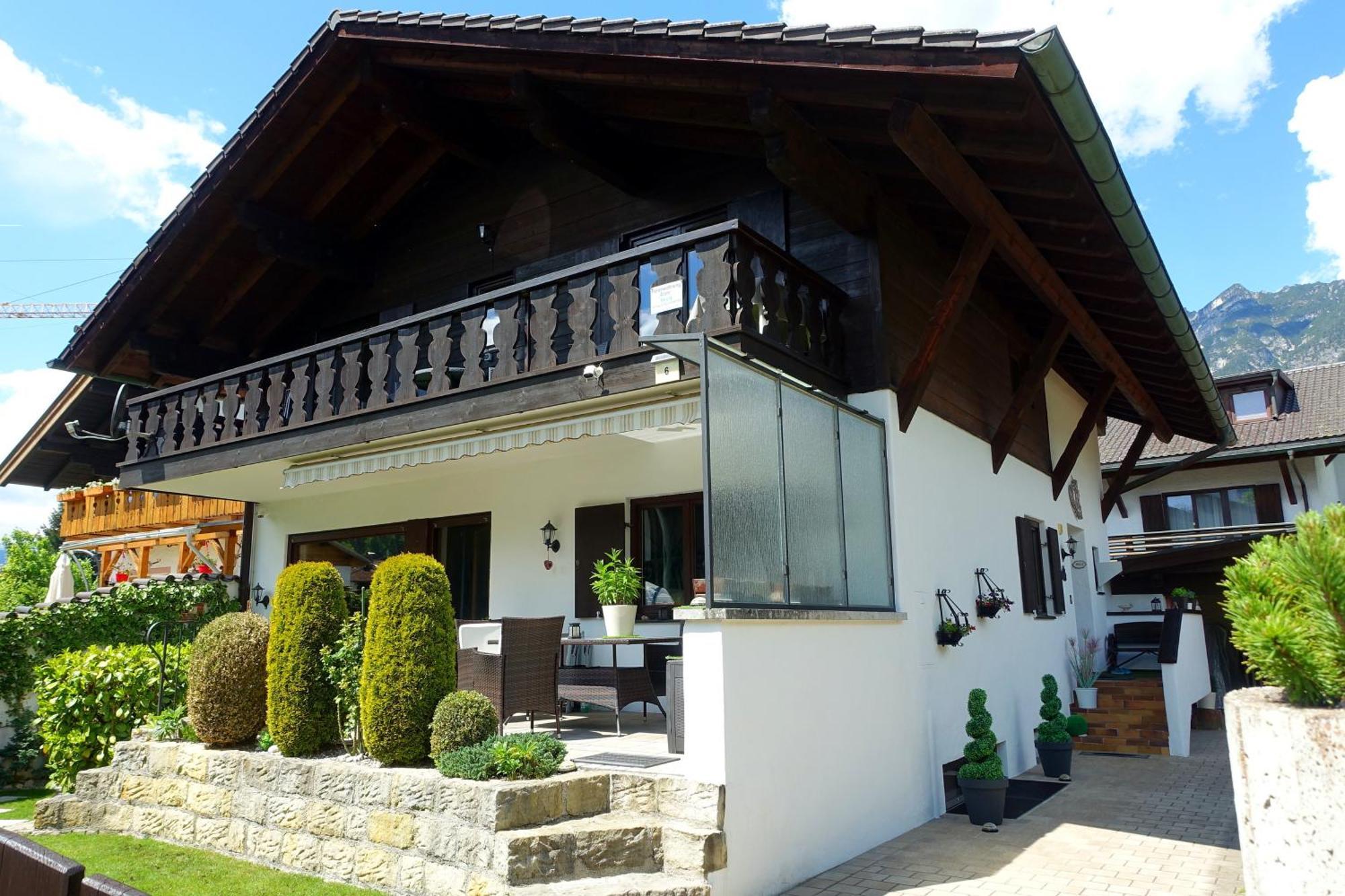 Ferienwohnung Ariane Гармиш-Партенкирхен Екстериор снимка